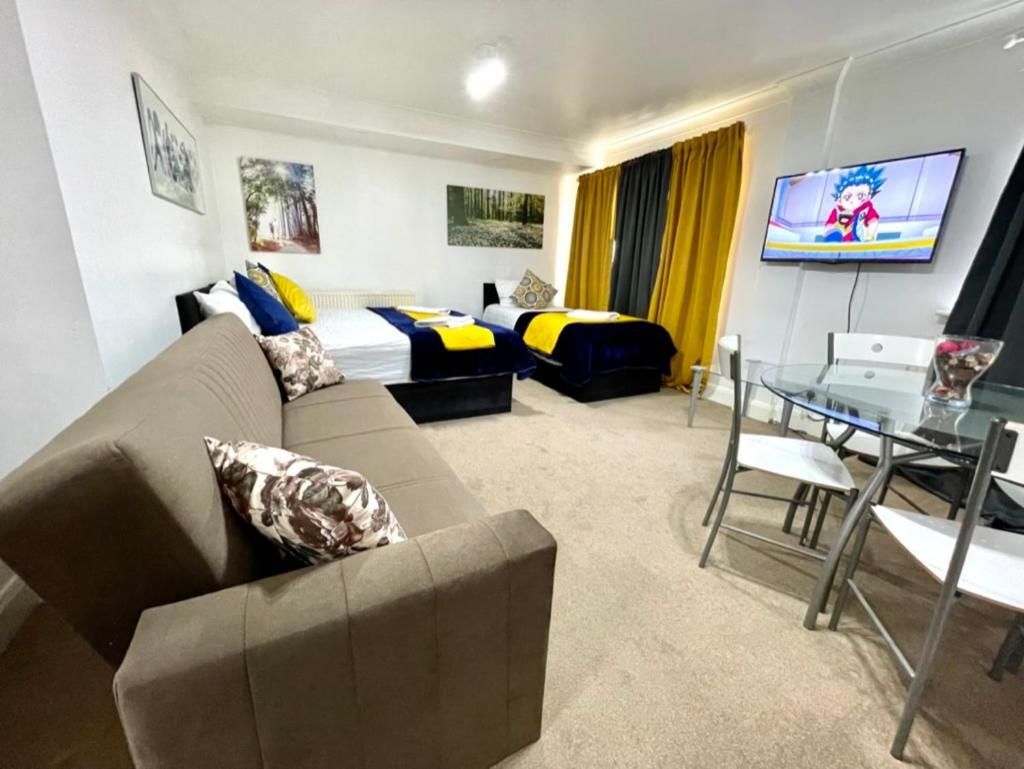 2 Bedrooms Modern Central London Apartment, Full Kitchen, 5 Minutes Tube Station מראה חיצוני תמונה