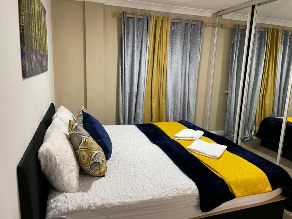 2 Bedrooms Modern Central London Apartment, Full Kitchen, 5 Minutes Tube Station מראה חיצוני תמונה