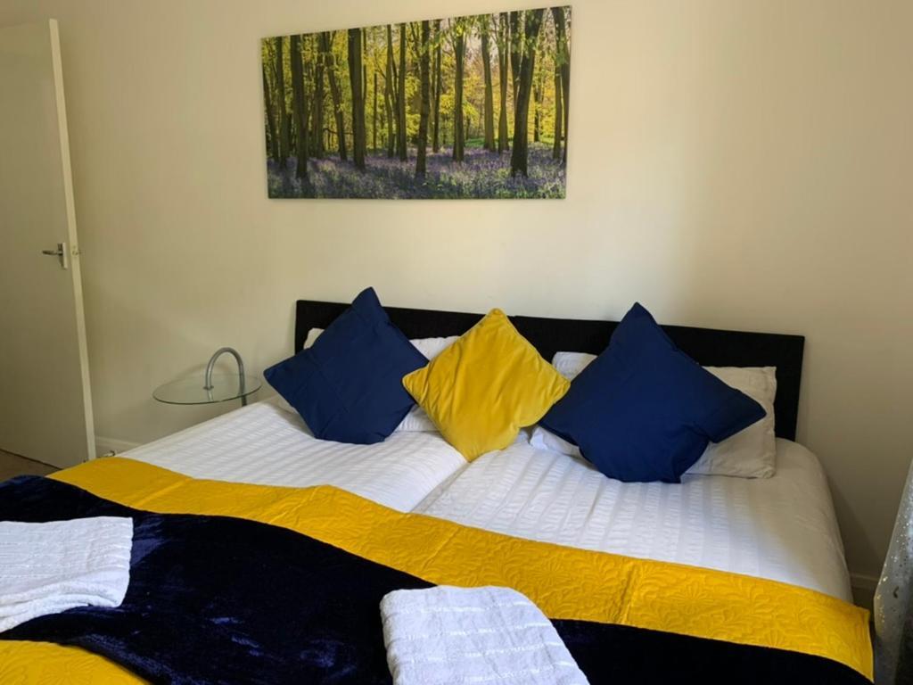 2 Bedrooms Modern Central London Apartment, Full Kitchen, 5 Minutes Tube Station מראה חיצוני תמונה